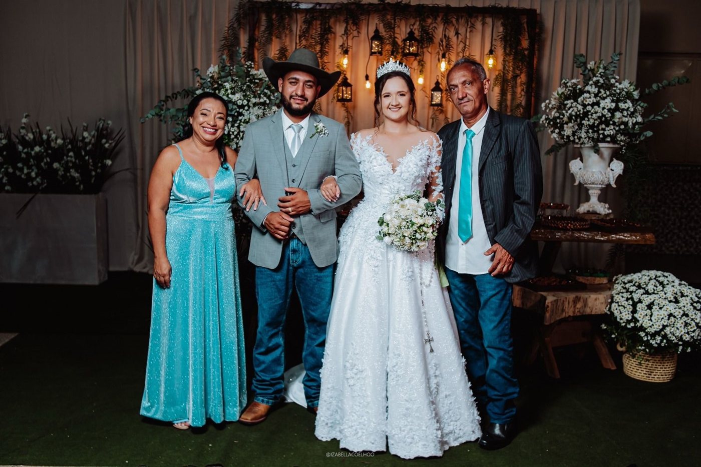 Homenagem a familiares e amigos