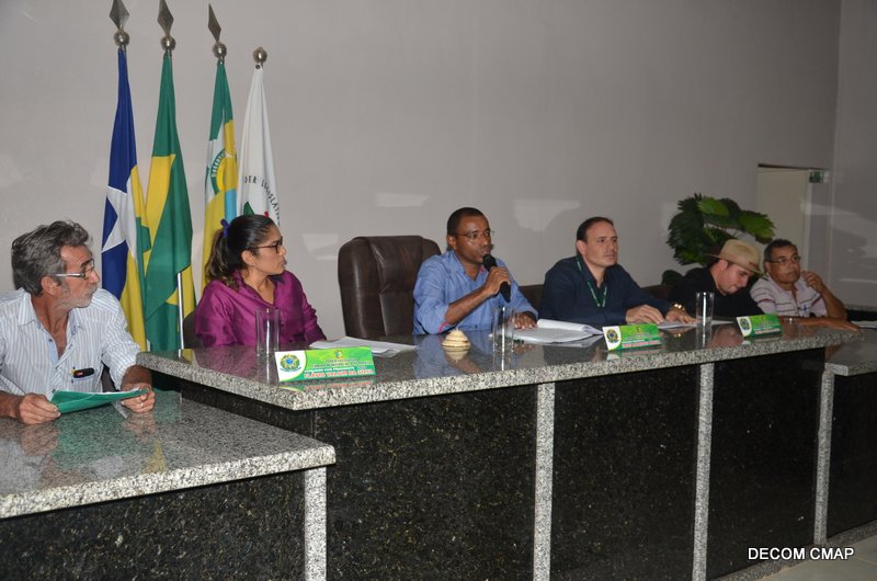  Câmara de Alto Paraíso promove reunião com agricultores para discutir linha de credito da lei nº 13.340.